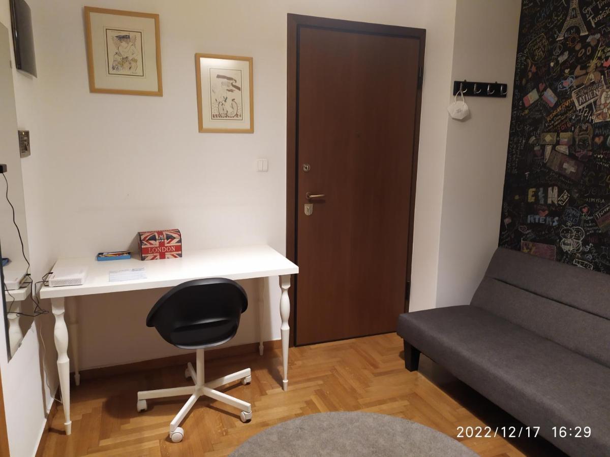 Plaka'S Flat-Near Syntagma Metro Station Leilighet Athen Eksteriør bilde